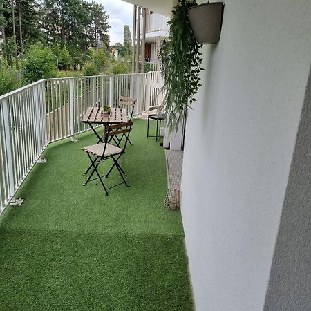 Allee Des Cedres Villepinte  Eksteriør billede
